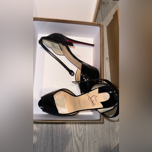 Authentic Christian Louboutin red bottom heels - Picture 5 of 12